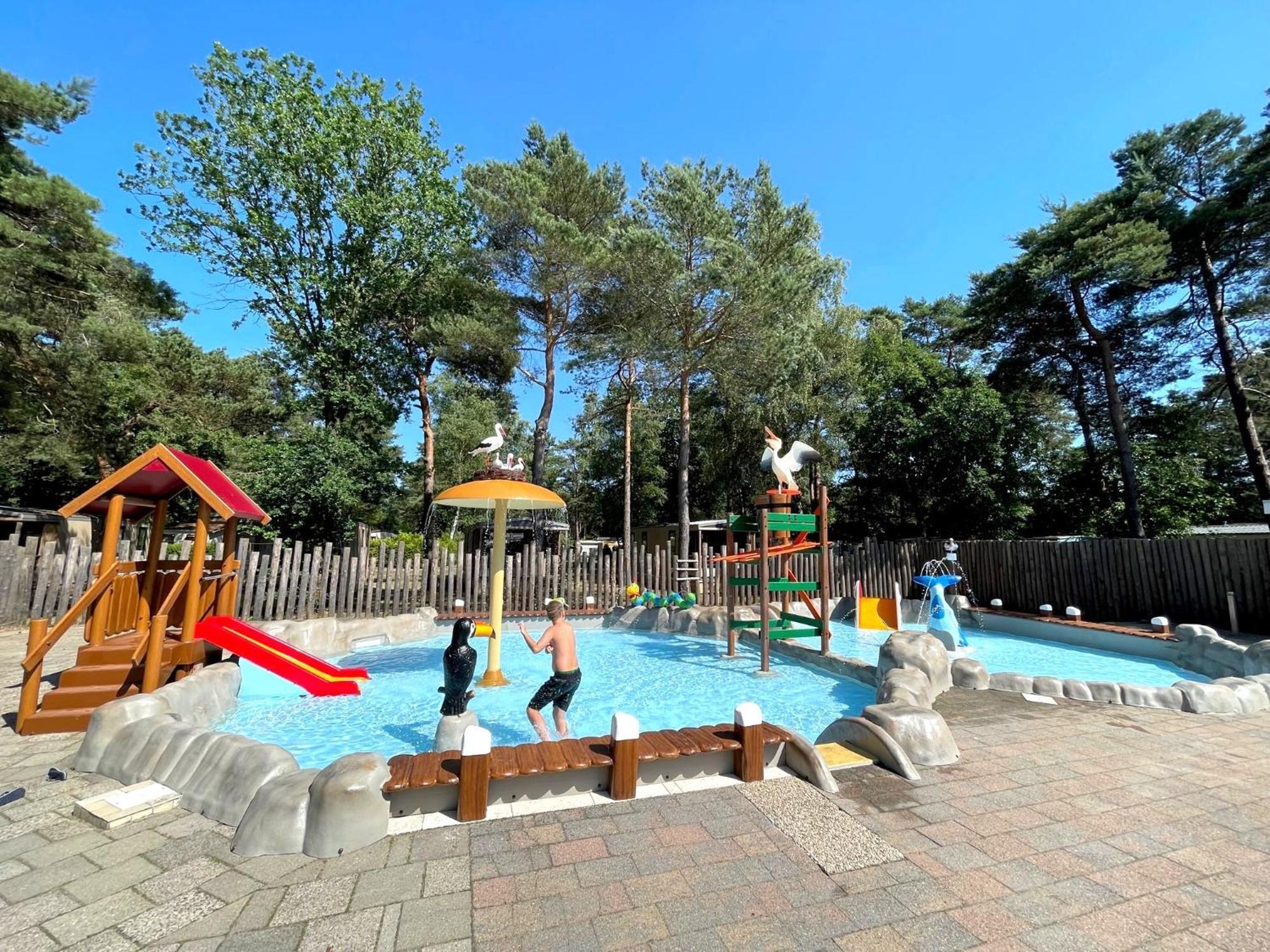 Vakantiepark Hertenhorst Beekbergen Ngoại thất bức ảnh