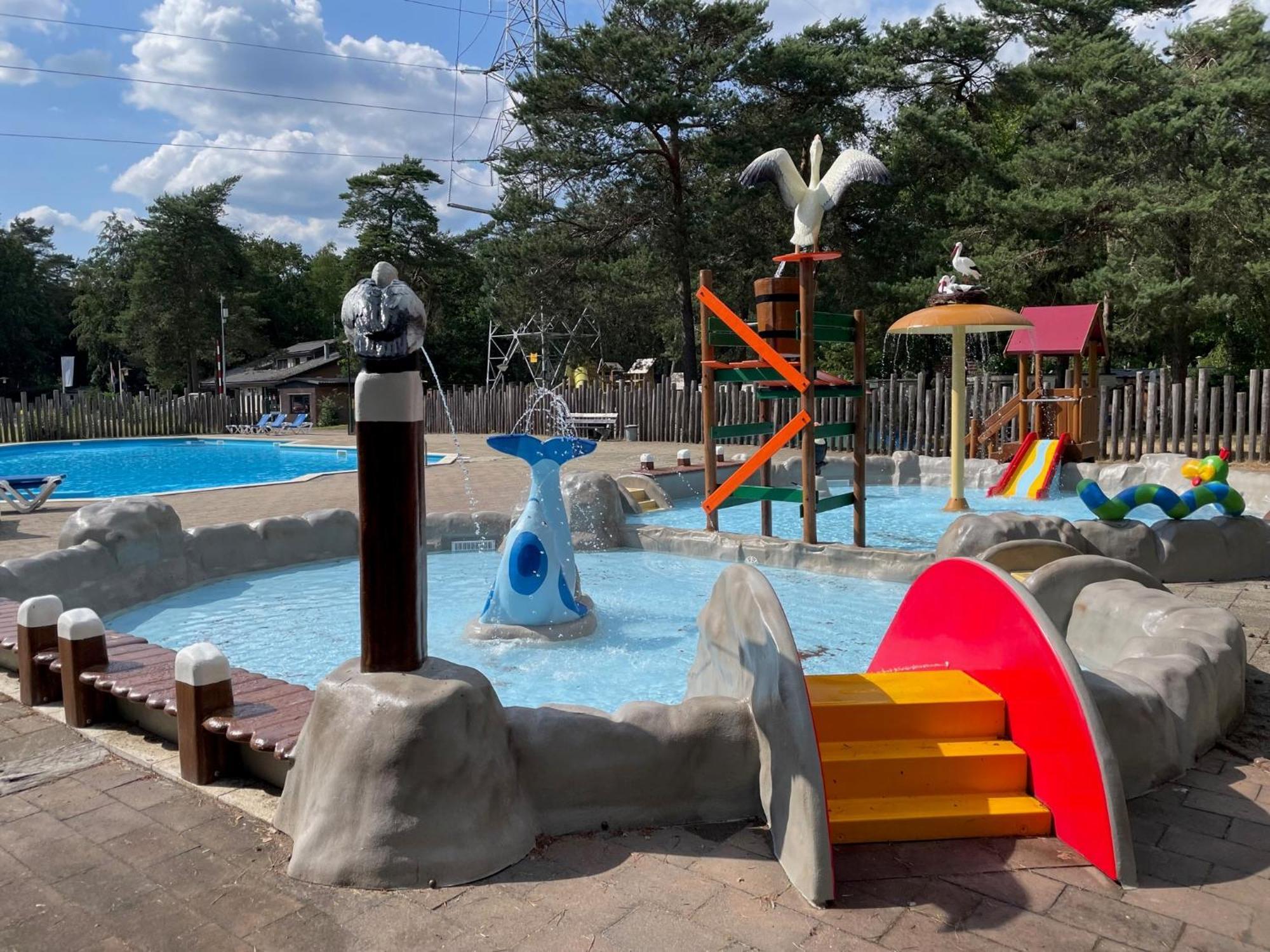 Vakantiepark Hertenhorst Beekbergen Ngoại thất bức ảnh